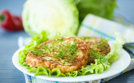 Kapuściane placki pieczone: wystarczy jeden sekretny składnik, by uzyskać nieziemski smak