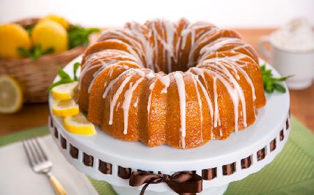 Babka jogurtowa z cytrynowym lukrem - sprawdzony przepis na Wielkanoc