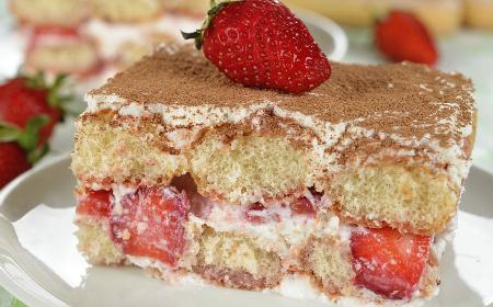 Co to jest mascarpone i do czego się stosuje? Przepis na mus z mascarpone