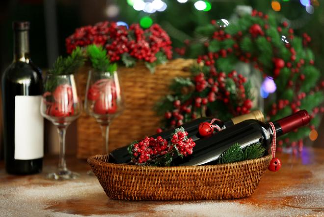 Alkohol na Święta - jakie napoje alkoholowe podać do bożonarodzeniowych dań?